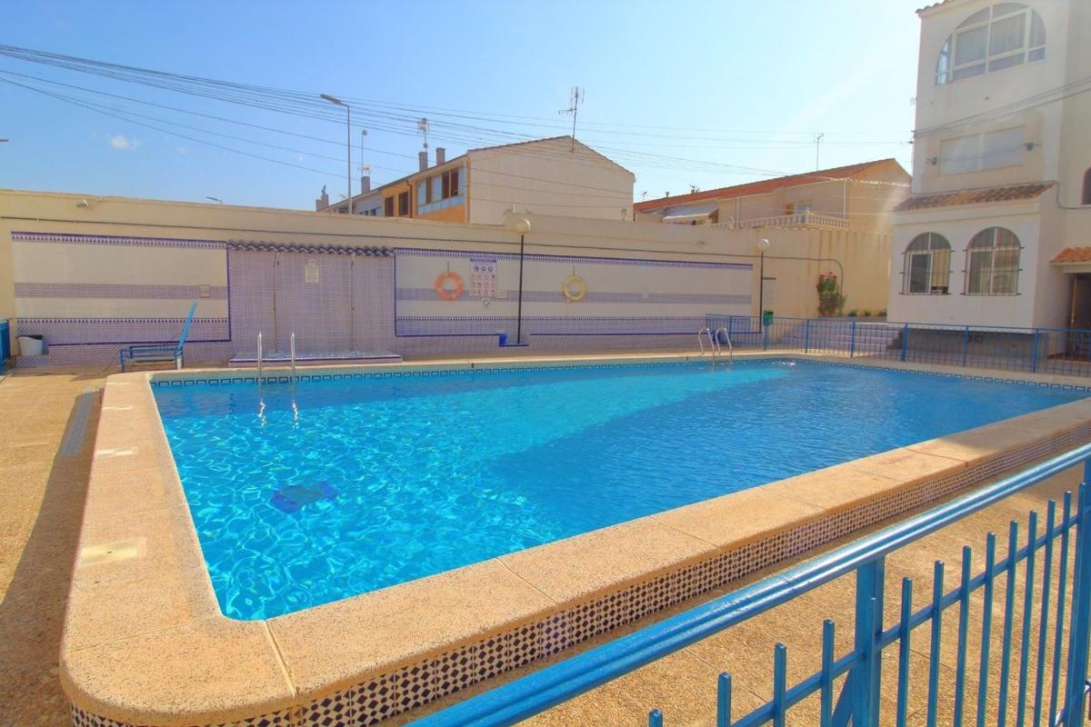 Venta de estudio en Estudio en Calle Urbano Arregui, Playa de los Náufragos, Torrevieja, Torrevieja photo 4