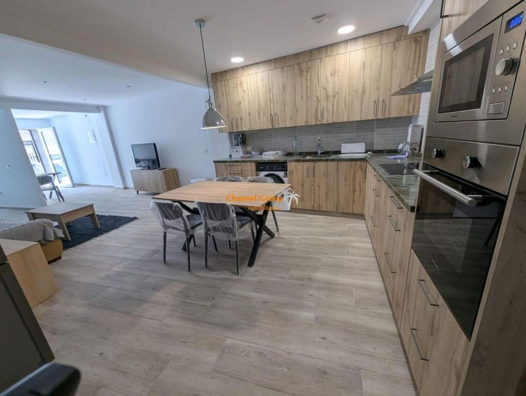 Sale of apartment in Piso en Portes Encarnades-Torreta-Portalada, Elche / Elx, Elche / Elx
photo 1