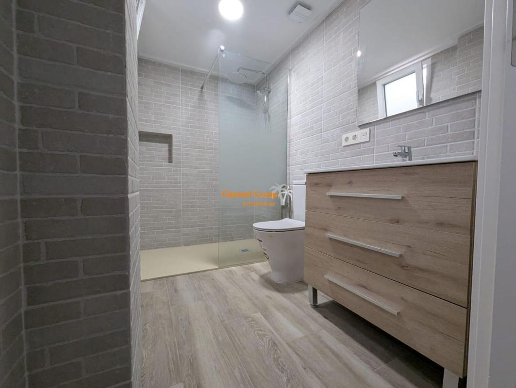 Sale of apartment in Piso en Portes Encarnades-Torreta-Portalada, Elche / Elx, Elche / Elx
photo 4