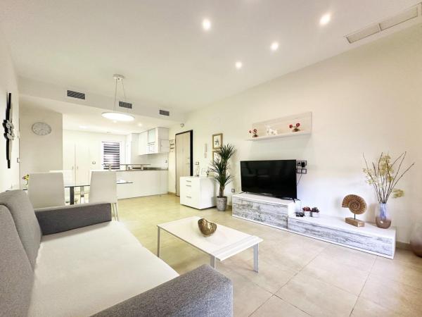Sale of flat in Piso en Calle Palencia, Arenales del Sol, Elche / Elx, Elche / Elx
 photo 1
