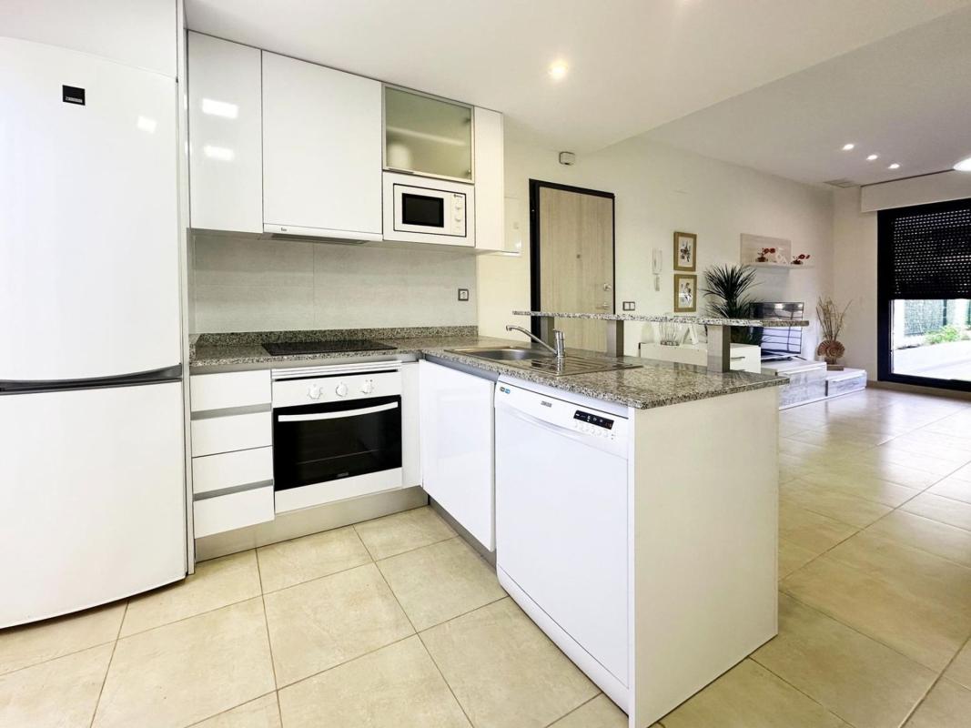 Sale of apartment in Piso en Calle Palencia, Arenales del Sol, Elche / Elx, Elche / Elx
 photo 5