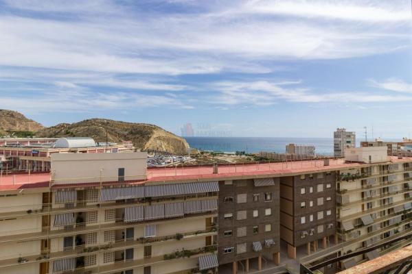 Venta de piso en Piso en Calle Indalecio Prieto, 14, Plà del Bon Repòs-La Goteta, Alicante / Alacant, Alicante / Alacant
thumbnail 2