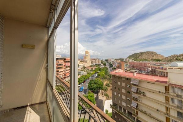 Venta de piso en Piso en Calle Indalecio Prieto, 14, Plà del Bon Repòs-La Goteta, Alicante / Alacant, Alicante / Alacant
thumbnail 3