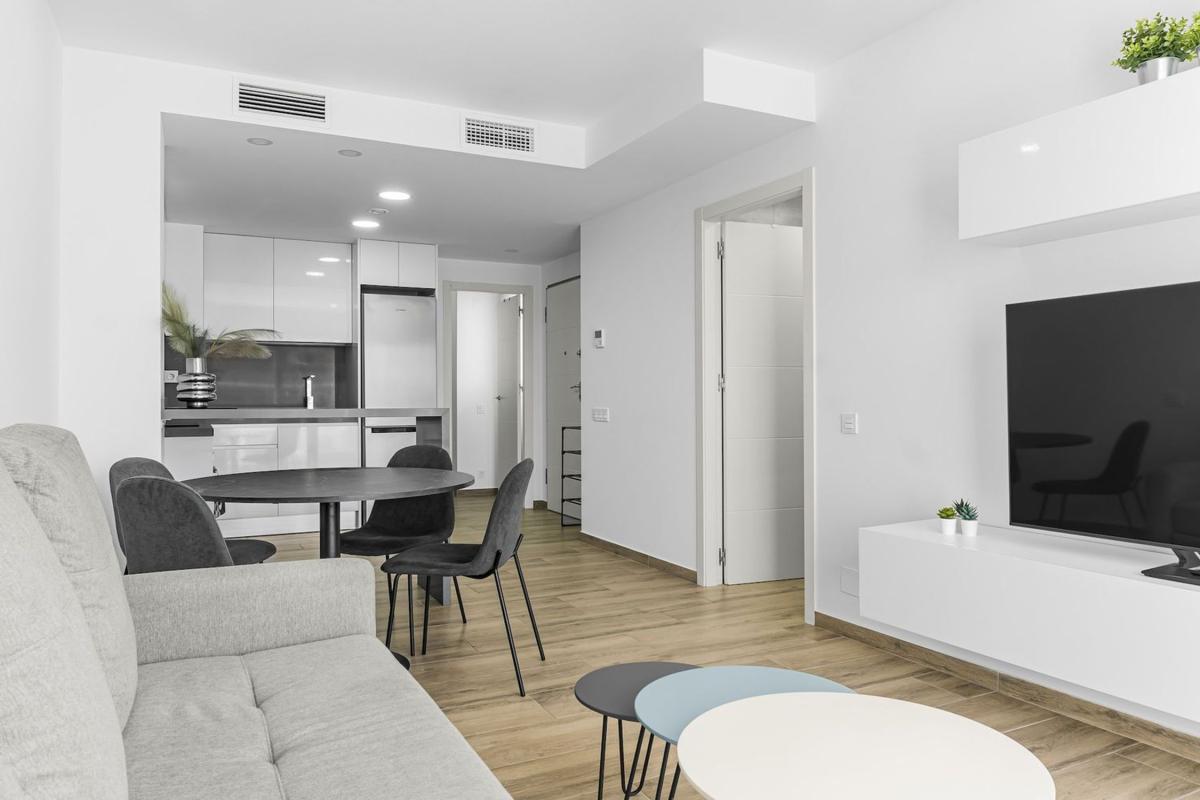 Venta de duplex en Dúplex en Calle Vicente Blasco Ibáñez, 111, Las Piscinas Naturales, Torrevieja, Torrevieja photo 3