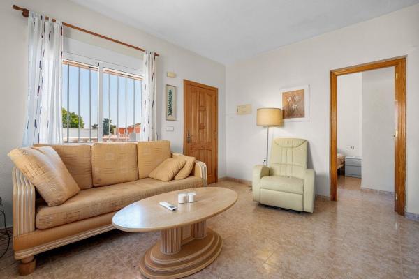Chalet adosado en Lomas de Don Juan, Orihuela photo 4