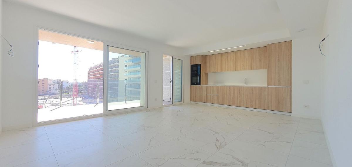 Sprzedaż mieszkania w Piso en Avenida de las Olas, 9, Punta Prima, Torrevieja, Torrevieja
photo 1