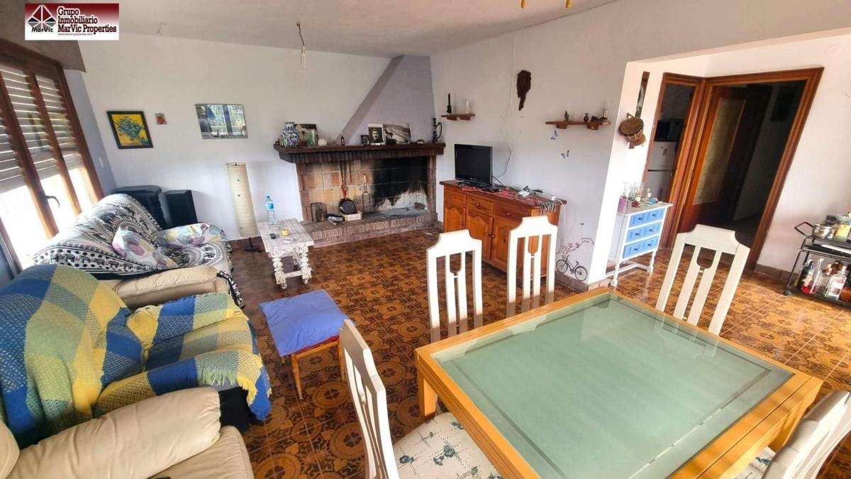 Продажа загородного участка в  Finca rústica en Pueblo Levante, Benidorm , Бенидорм photo 4