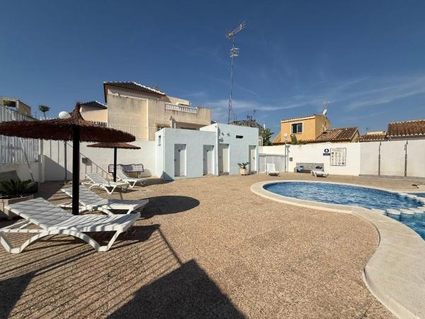 Casa o chalet independiente en Los Balcones - Los Altos del Edén, Torrevieja thumbnail 2