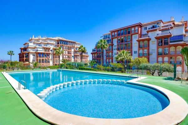 Продажа квартиры на Piso en Calle Helena, 2, Torreblanca, Torrevieja, Торревьеха
thumbnail 2
