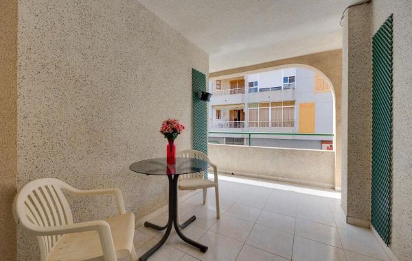 Продажа квартиры на Piso en Calle Rafal, 23, El Acequión, Torrevieja, Торревьеха
photo 1