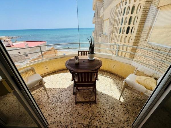 Продажа квартиры на Piso en Calle Nuestra Señora del Rosario, Gaspar Perrelló, Torrevieja, Торревьеха
photo 1