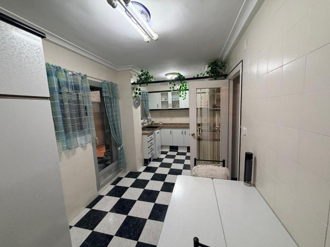 Sale of apartment in Piso en Centro - Zona Alta, Alcoy / Alcoi, Alcoy
photo 2