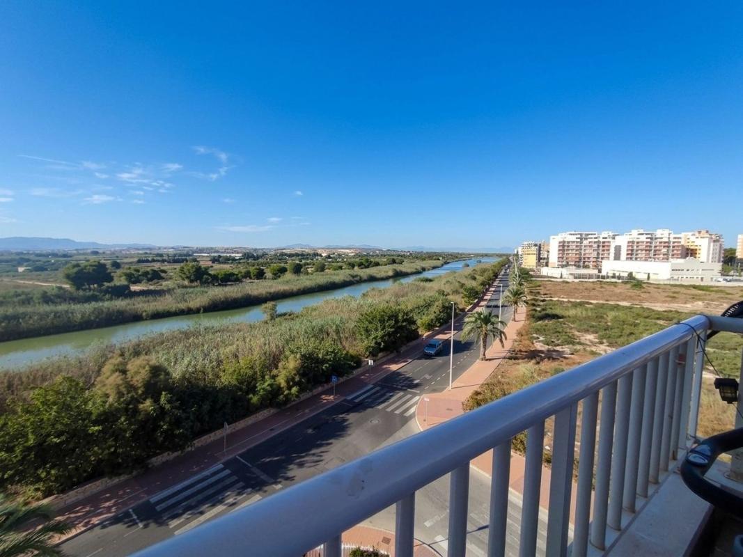 Sprzedaż mieszkania w Piso en Puerto Deportivo, Guardamar del Segura, Guardamar del Segura
photo 2