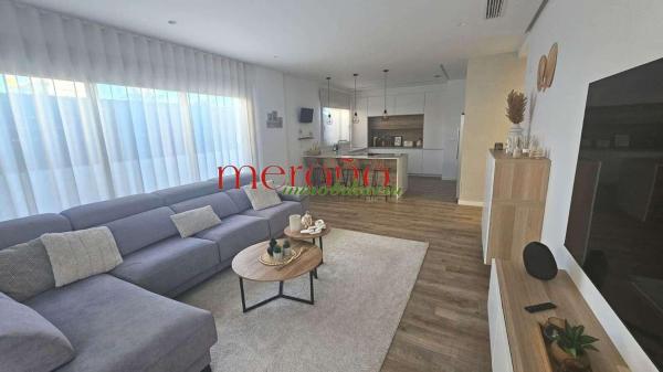 Sale of flat in Piso en Zona Deportiva-Nuevo Altabix, Elche / Elx, Elche / Elx
 photo 1