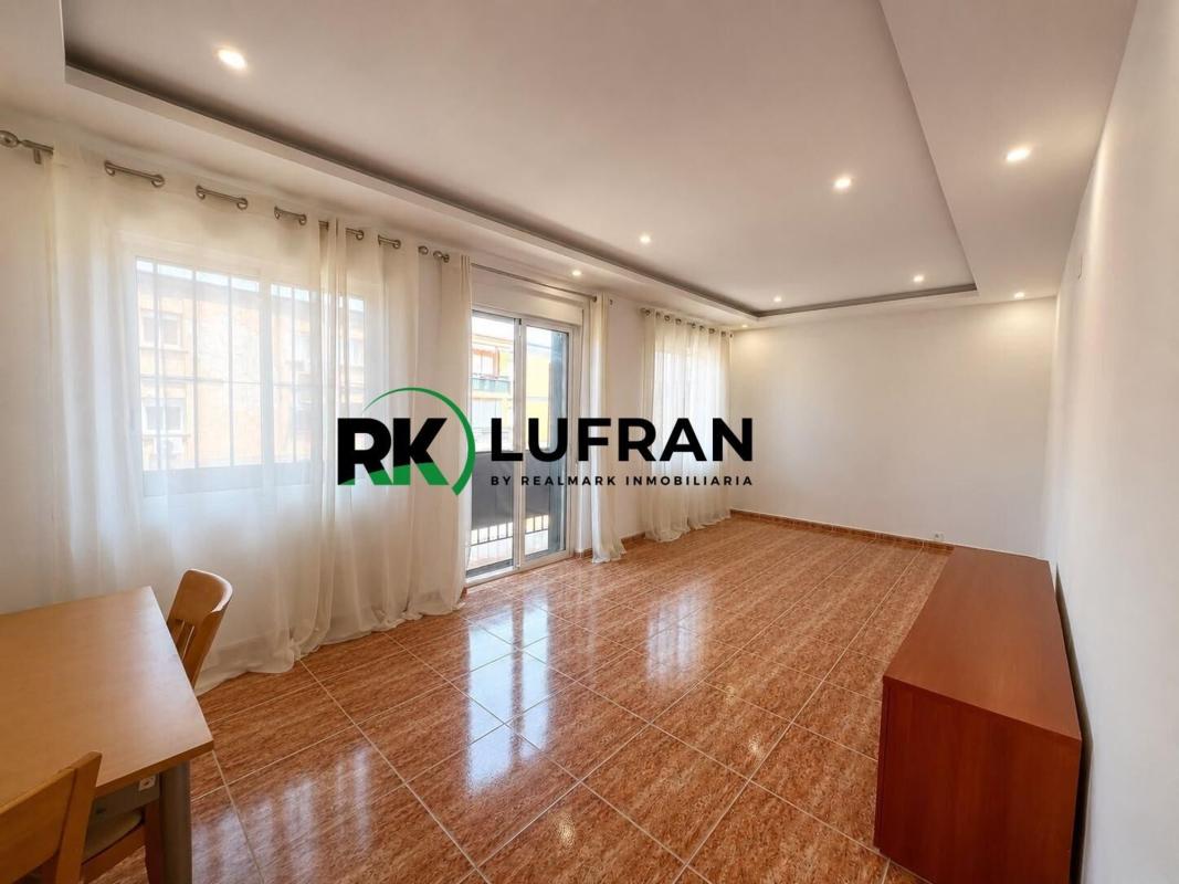 Venta de piso en Piso en Altozano, Alicante / Alacant, Alicante / Alacant
photo 3