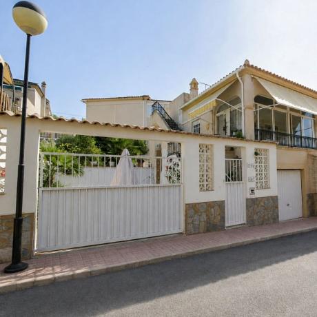 Independent chalet for sale in Casa o chalet en Calle Comillas, Blue Lagoon - Galán, San Miguel de Salinas, San Miguel de Salinas
thumbnail 2
