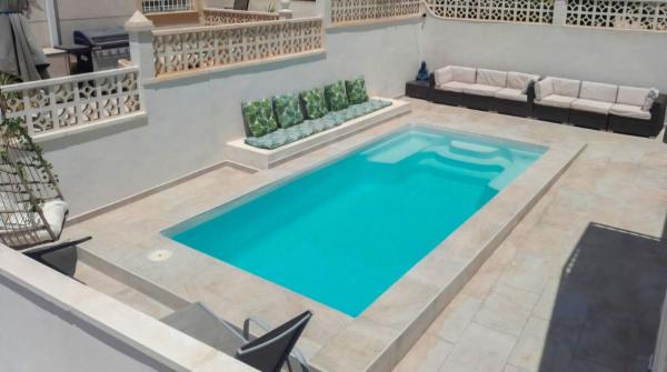 Independent chalet for sale in Casa o chalet en Calle Comillas, Blue Lagoon - Galán, San Miguel de Salinas, San Miguel de Salinas
 photo 4
