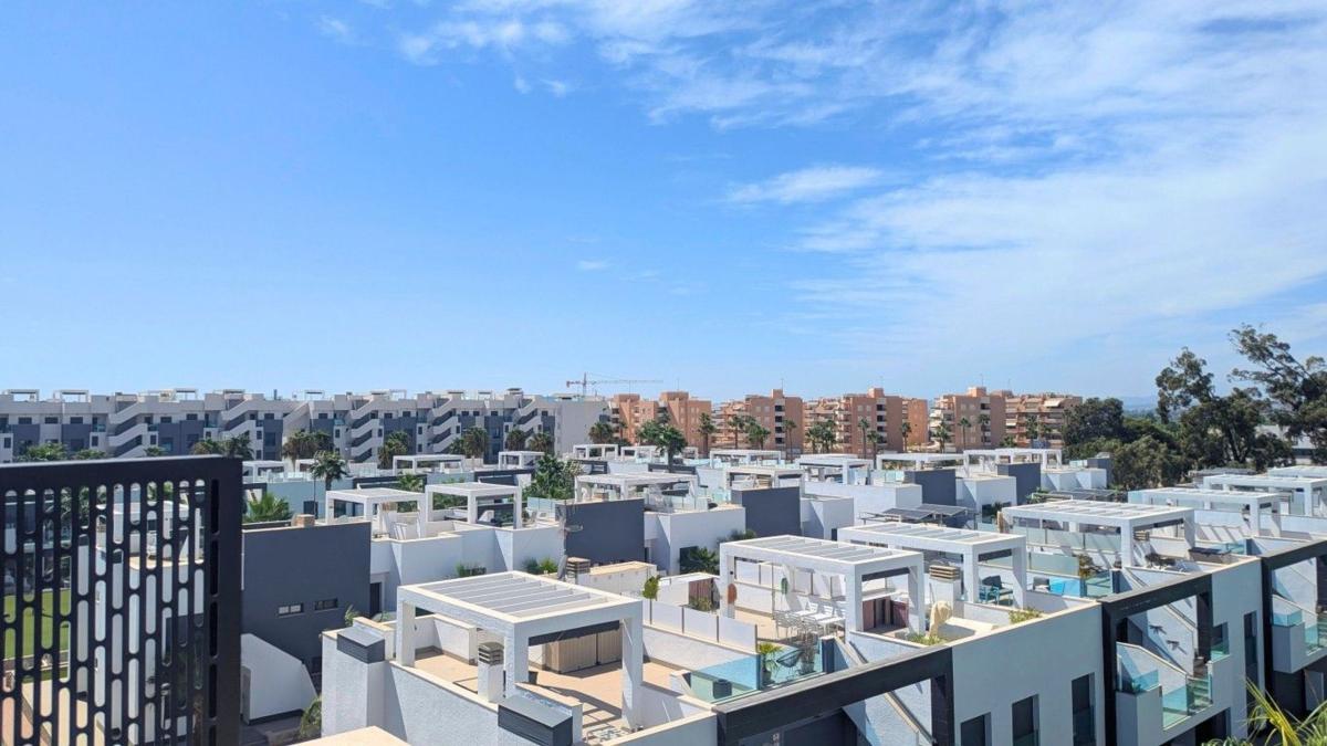 Penthouse sale in Ático en Urbanizaciones, Guardamar del Segura, Guardamar del Segura photo 2