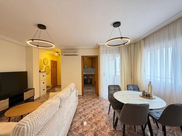 Продажа квартиры на Piso en Avenida Habaneras - Curva de Palangre, Torrevieja, Торревьеха
photo 1