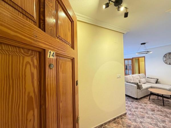 Продажа квартиры на Piso en Avenida Habaneras - Curva de Palangre, Torrevieja, Торревьеха
thumbnail 2
