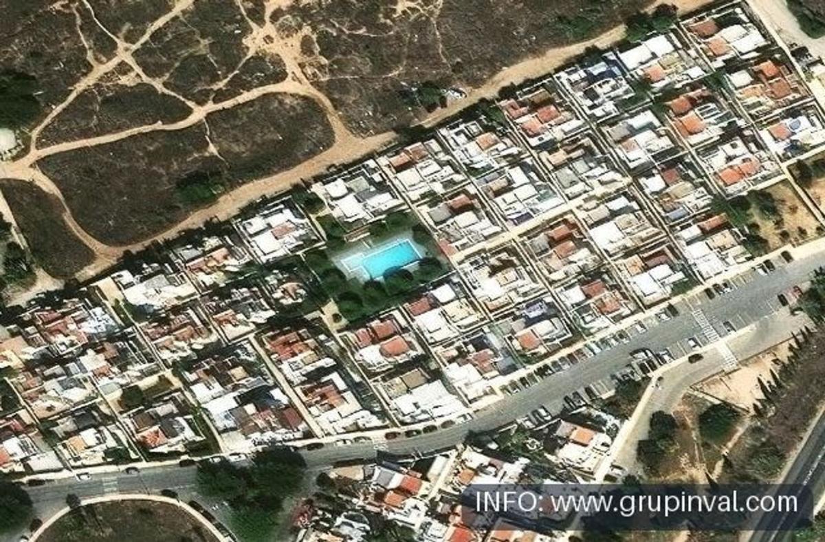 Продажа квартиры на Piso en Urbanización Doña Inés, La Siesta - El Salado - Torreta, Torrevieja, Торревьеха
photo 3