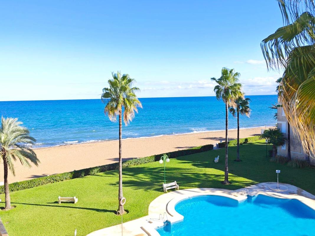 Sale of apartment in Piso en Centro Urbano, Denia, Denia
photo 2