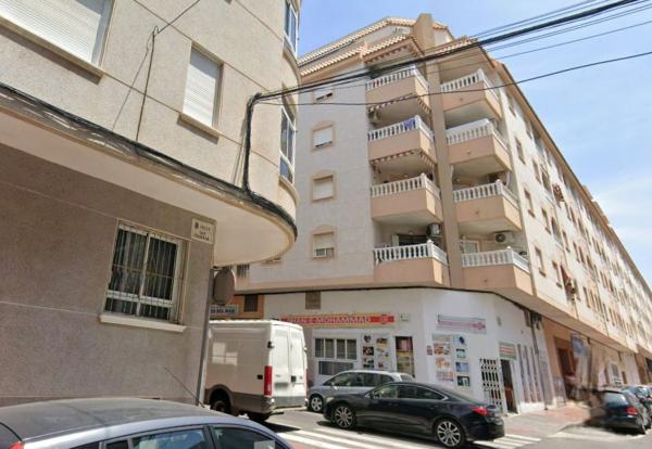 Independent chalet for sale in Casa o chalet en Calle San Pascual, Antonio Machado, Torrevieja, Torrevieja
thumbnail 2