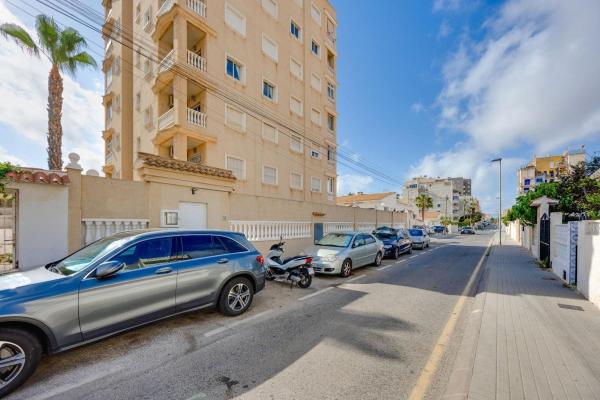 Продажа квартиры на Piso en Nueva Torrevieja, Torrevieja, Торревьеха
thumbnail 2