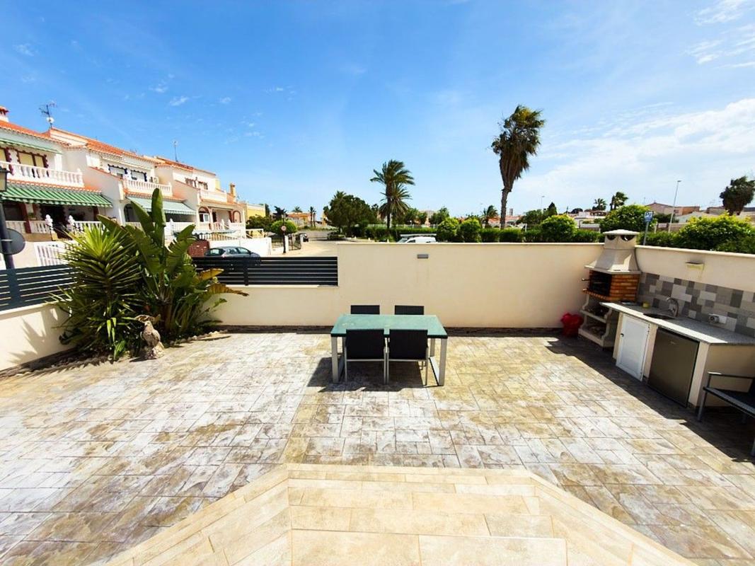 Sprzedaż niezależnego domku jednorodzinnego w Casa o chalet en La Siesta - El Salado - Torreta, Torrevieja, Torrevieja photo 5