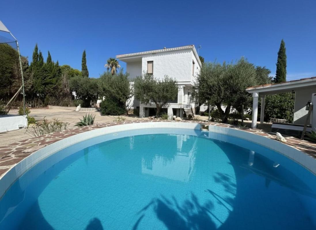 Sprzedaż niezależnego domku jednorodzinnego w Casa o chalet en Centro Urbano, Denia, Dénia photo 2