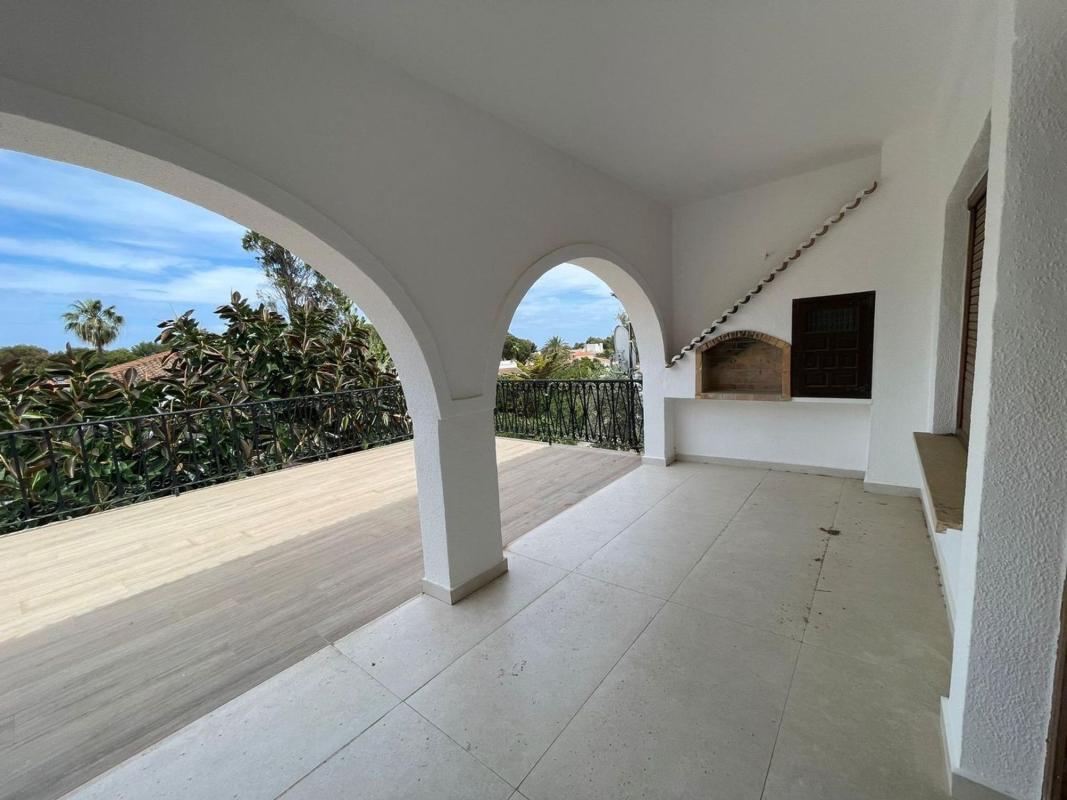 Sprzedaż niezależnego domku jednorodzinnego w Casa o chalet en Centro Urbano, Denia, Dénia photo 4