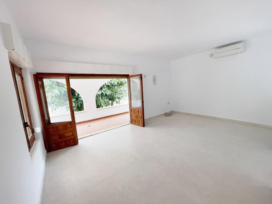Sprzedaż niezależnego domku jednorodzinnego w Casa o chalet en Centro Urbano, Denia, Dénia photo 5