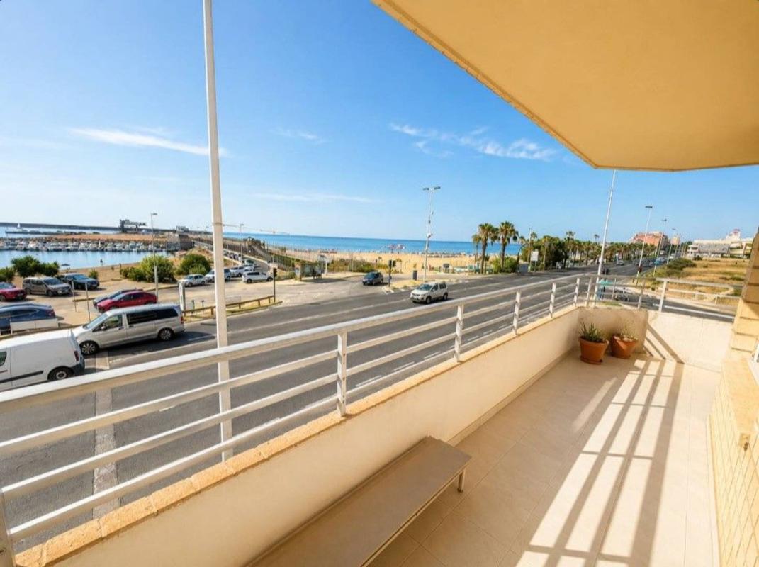 Sprzedaż mieszkania w Piso en Avenida Doctor Gregorio Marañón, El Acequión, Torrevieja, Torrevieja
photo 2