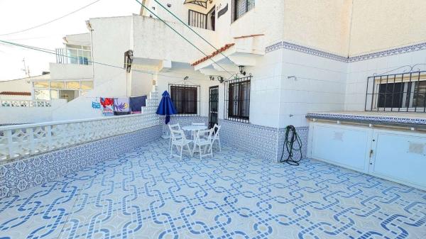 Chalet adosado en Calle Acebo, La Siesta - El Salado - Torreta, Torrevieja photo 1