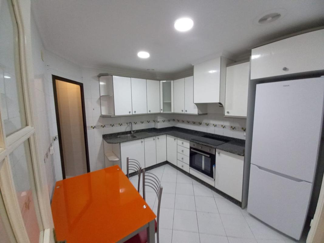 Продажа квартиры на Piso en Calle Mariano Luiña, 19, Pont Nou-Corazón de Jesús, Elche / Elx, Эльче / Эльх
photo 3