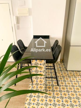 Продажа квартиры на Piso en Calle Presbitero Baltasar Carrasco, San Blas, Alicante / Alacant, Аликанте / Алакант
thumbnail 3