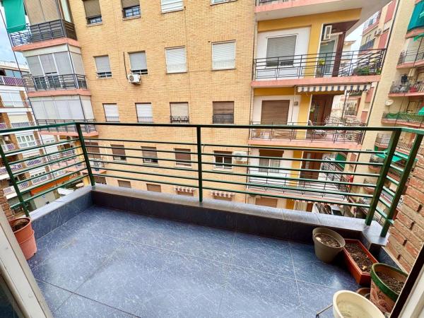 Продажа квартиры на Piso en Calle Pedro Terol, 6, Orihuela Ciudad, Orihuela, Ориуэла
thumbnail 3