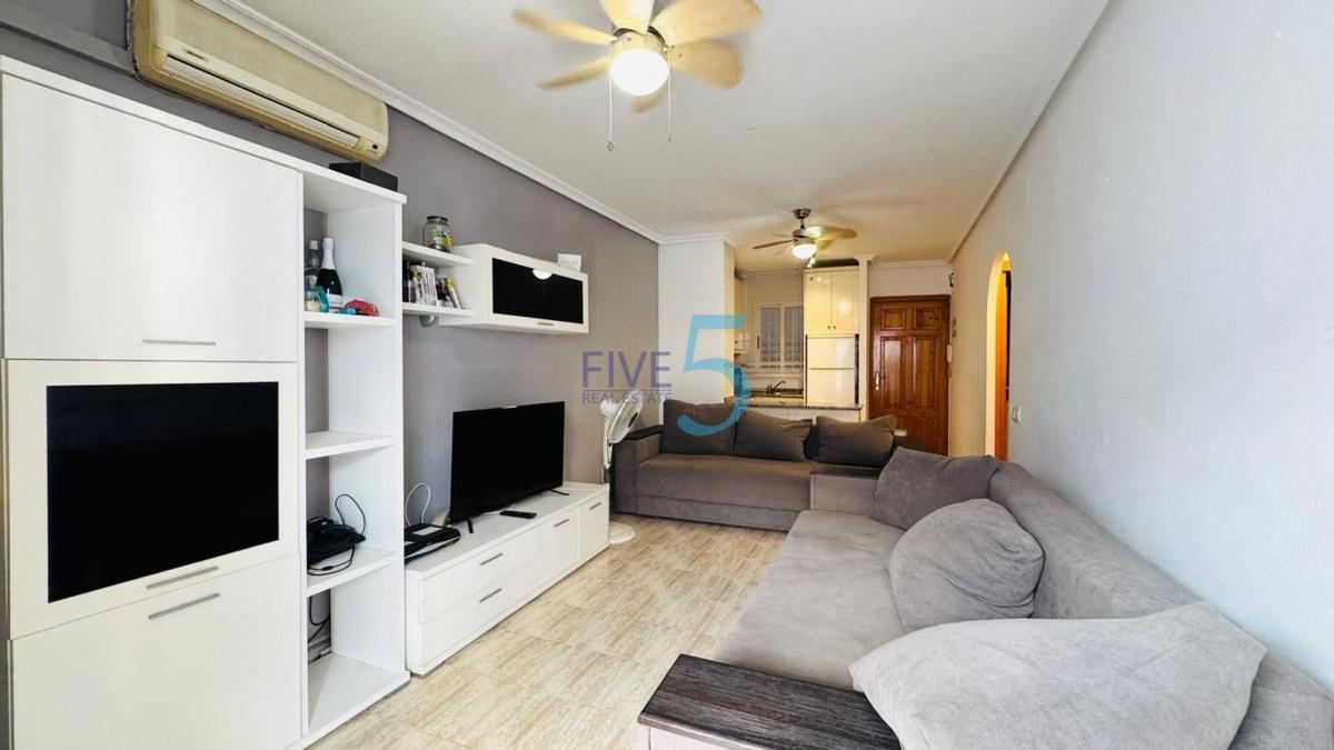 Sale of apartment in Piso en La Siesta - El Salado - Torreta, Torrevieja, Torrevieja
 photo 3