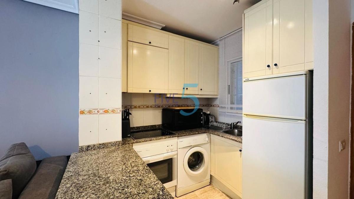 Sale of apartment in Piso en La Siesta - El Salado - Torreta, Torrevieja, Torrevieja
 photo 4