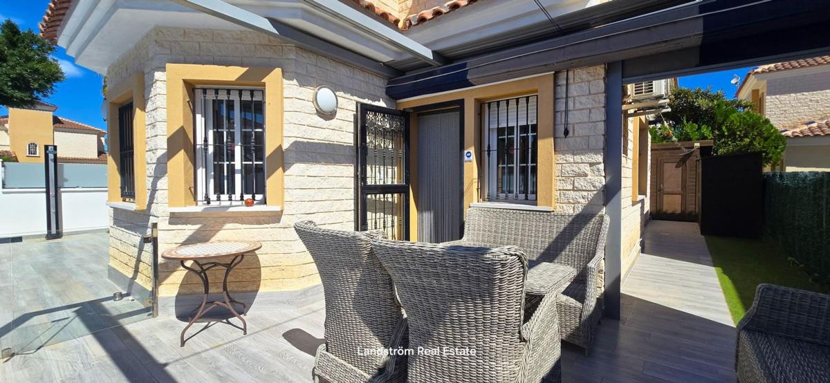 Properties for sale and rent in Spain photo 4