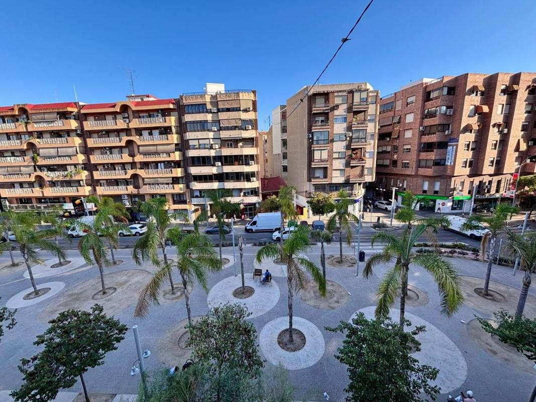 Sale of apartment in Piso en Avenida del Padre Esplá, Plà del Bon Repòs-La Goteta, Alicante / Alacant, Alicante
photo 4