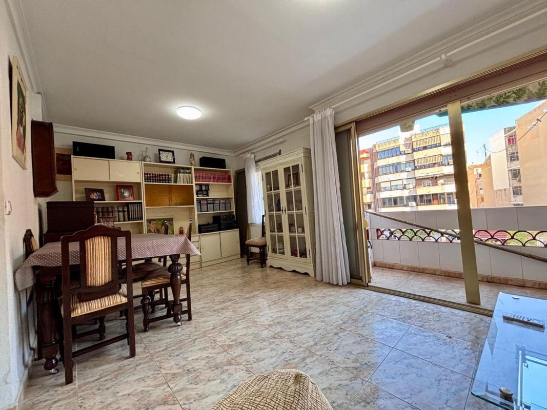 Sale of apartment in Piso en Avenida del Padre Esplá, Plà del Bon Repòs-La Goteta, Alicante / Alacant, Alicante
photo 5