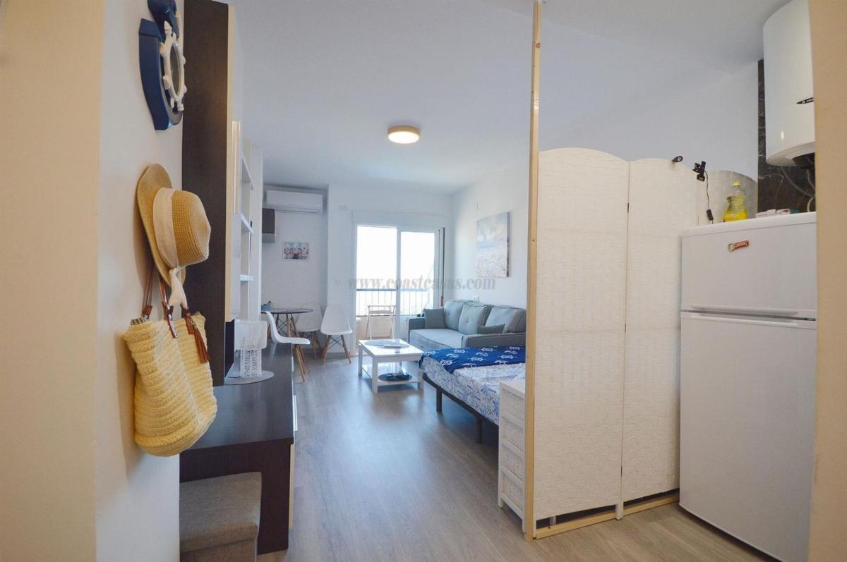 Продажа студии в Estudio en Carretera del Torrejón, Cabo Cervera, Torrevieja, Торревьеха photo 2