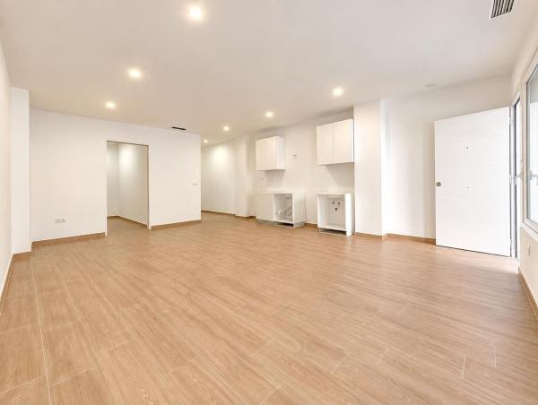 Продажа квартиры на Piso en Calle Mariano Benlliure, Reina Victoria-Miguel Hernández, Elche / Elx, Эльче / Эльх
 photo 4