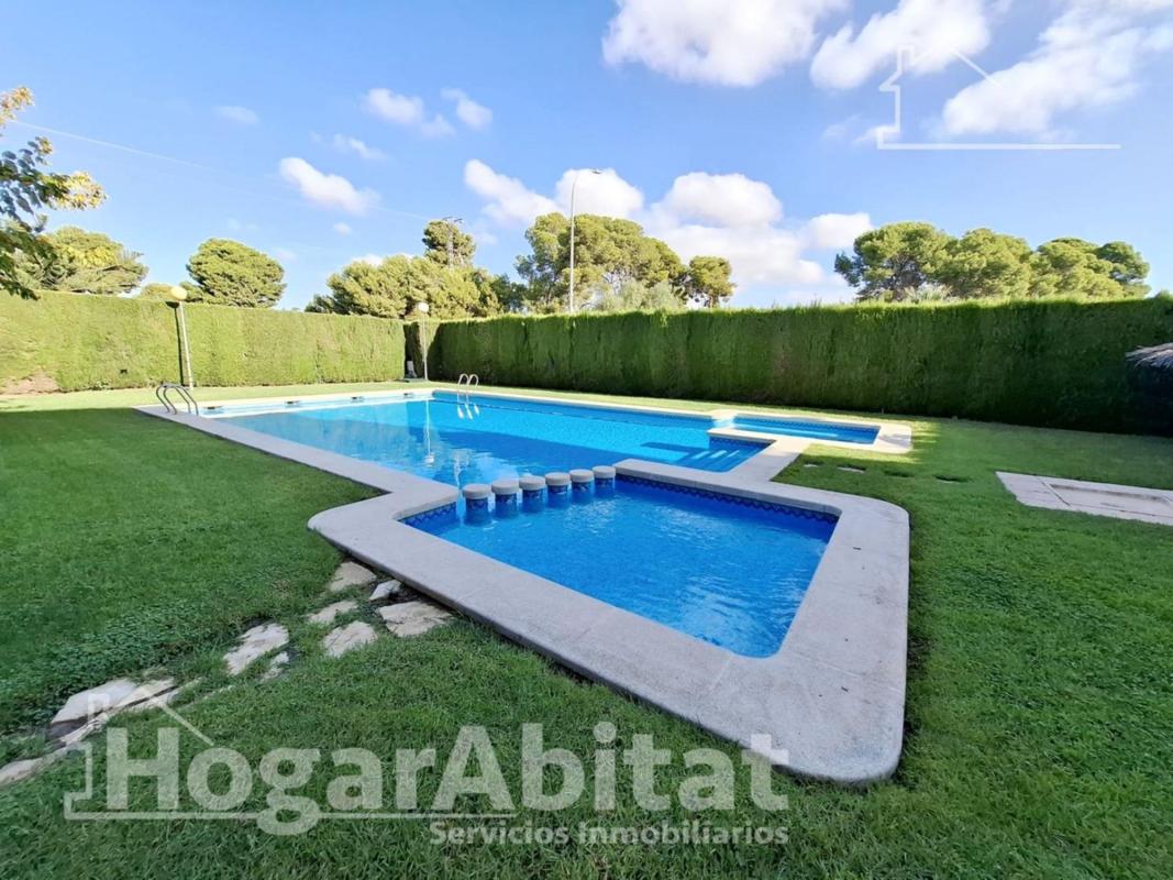 Продажа квартиры на Piso en Calle del Greco, Playa Muchavista, El Campello, Эль Кампельо
photo 2