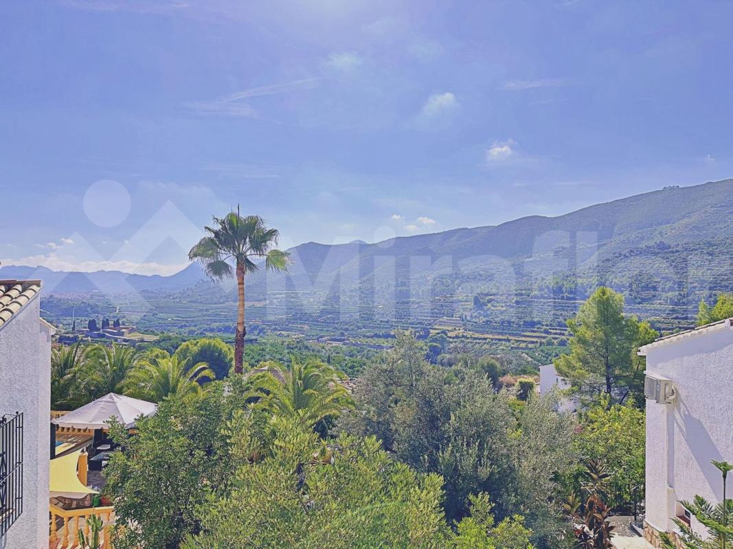 Properties for sale and rent in Spain photo 4