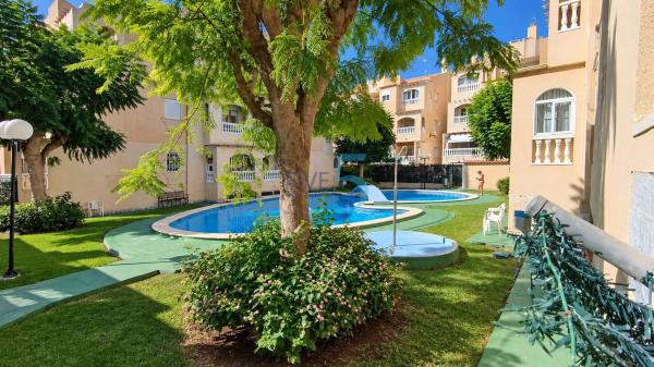 Sprzedaż mieszkania w Piso en Avenida Habaneras - Curva de Palangre, Torrevieja, Torrevieja
 photo 4