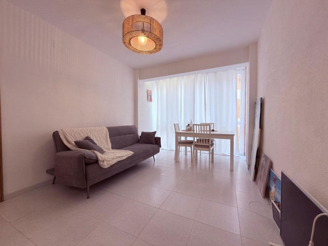 Venta de piso en Piso en Calle Marta Barrié, Carolinas Altas, Alicante / Alacant, Alicante / Alacant
 photo 3