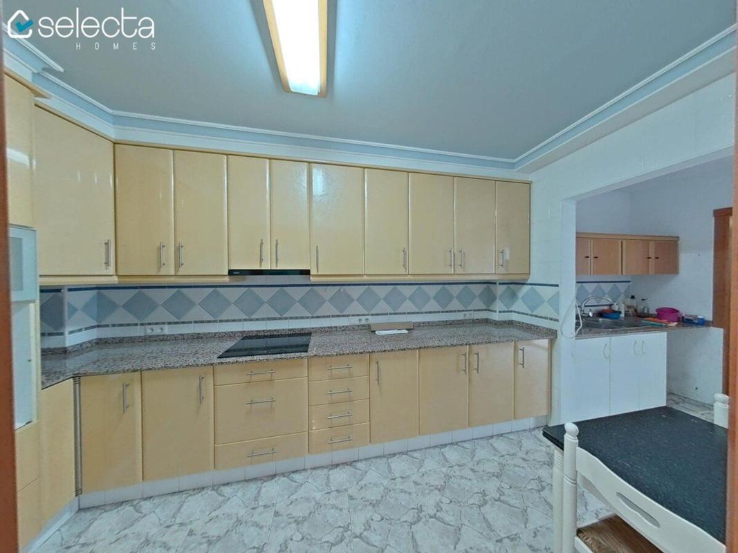 Properties for sale and rent in Spain photo 5