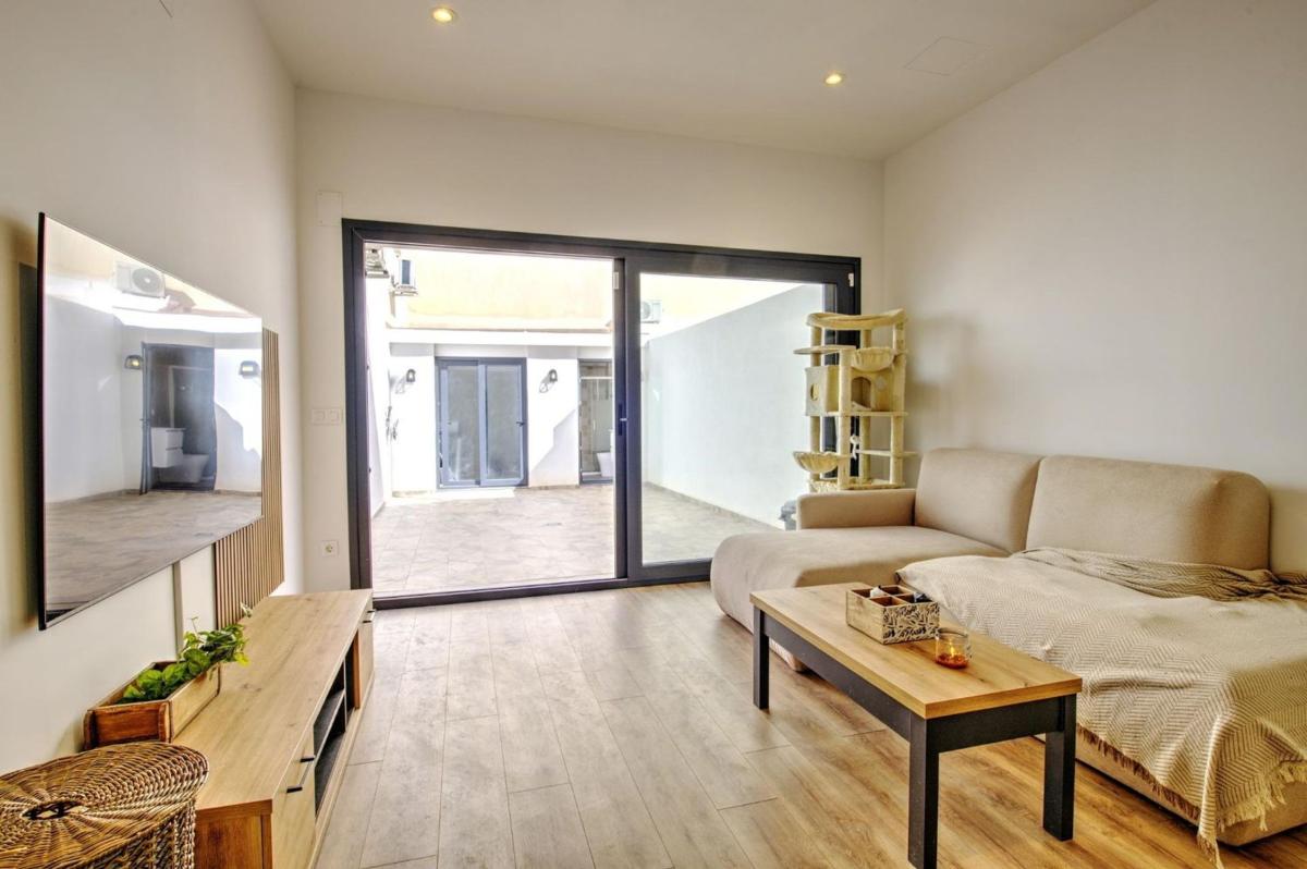 Продажа квартиры на Piso en Calle de Santa Teresa, Campello Pueblo, El Campello, Эль Кампельо
photo 2
